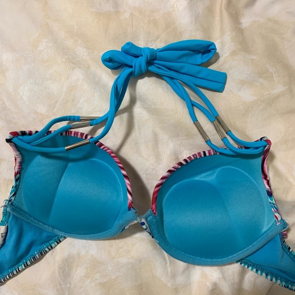 Bathing suit top - Picture 2 of 3